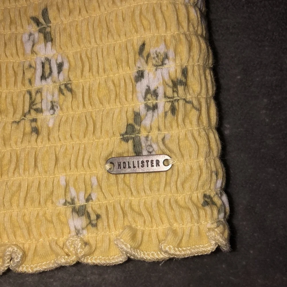 Hollister Floral Sleeveless Crop Top - Picture 3 of 4